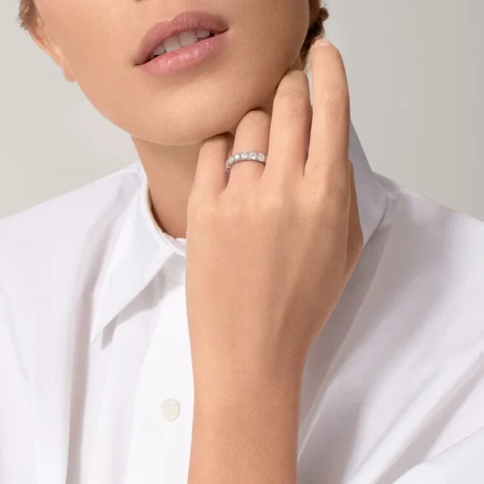 Aliança de casamento Cartier Destinee, 4,1 mm de largura, pavé