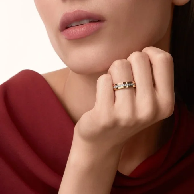 Aliança de casamento Vendome Louis Cartier, 4,8 mm de largura, com pavé