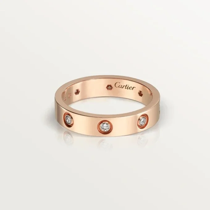 Aliança Love, 8 diamantes – Ouro rosa, diamantes – Cartier