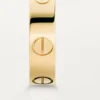 Aliança Love em ouro amarelo, modelo pequeno | Cartier Us