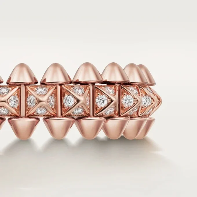 Anel Clash De Cartier, modelo pequeno, pavé