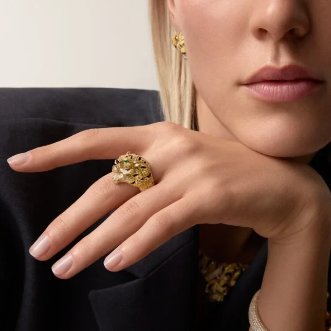 Anel Faune Et Flore De Cartier, diamantes amarelos, laranja e castanhos, pavé