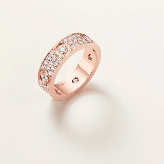 Anel Love, Modelo Clássico, Pavé, 6 Diamantes