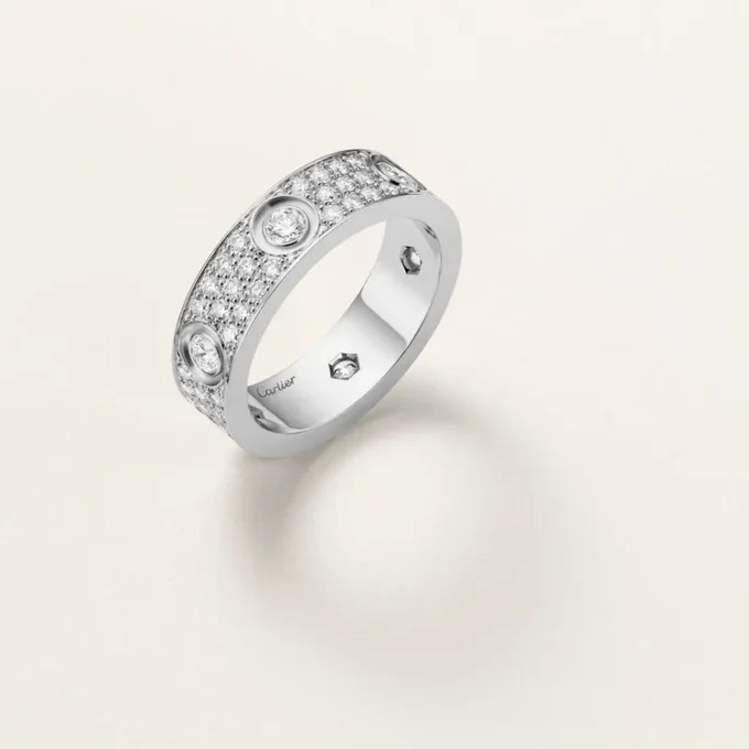 Anel Love, Modelo Clássico, Pavé, 6 Diamantes
