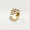 Anel Panthere De Cartier – Ouro Amarelo, Esmeraldas, Ônix, Diamantes – Cartier