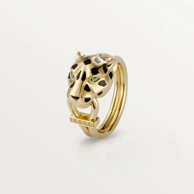 Anel Panthere De Cartier – Ouro amarelo, laca, diamantes, granada tsavorita – Cartier