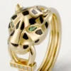 Anel Panthere De Cartier – Ouro amarelo, laca, diamantes, granada tsavorita – Cartier