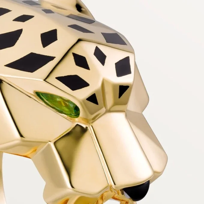 Anel Panthere De Cartier – Ouro amarelo, laca, granada tsavorita, ônix – Cartier