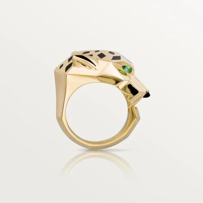 Anel Panthere De Cartier – Ouro amarelo, laca, granada tsavorita, ônix – Cartier