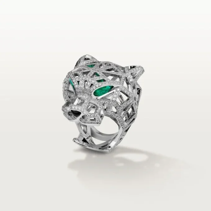 Anel Panthere De Cartier – Ouro Branco, Esmeraldas, Ônix, Diamantes – Cartier