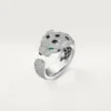 Anel Panthere De Cartier – Ouro Branco, Esmeraldas, Ônix, Diamantes – Cartier