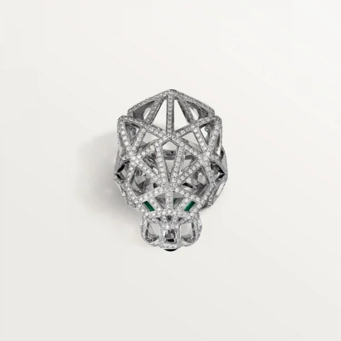 Anel Panthere De Cartier – Ouro Branco, Esmeraldas, Ônix, Diamantes – Cartier