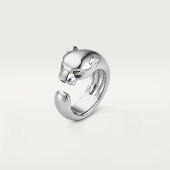 Anel Panthere De Cartier – Ouro Branco, Granadas Tsavoritas, Ônix – Cartier