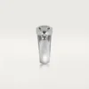 Anel Panthere De Cartier – Ouro Branco, Granadas Tsavoritas, Ônix – Cartier