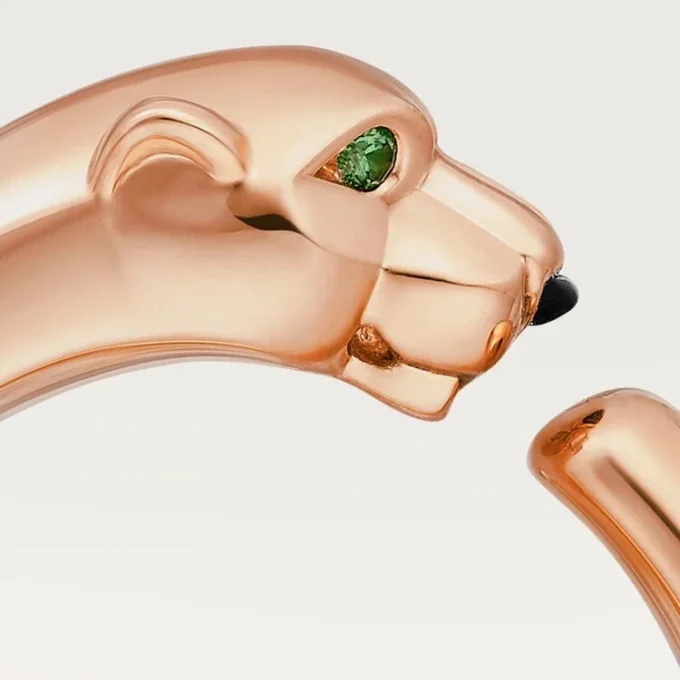 Anel Panthere De Cartier – Ouro rosa, granadas tsavoritas, ônix – Cartier