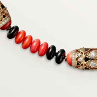 Colar de Alta Joalharia – Ouro rosa, coral, ônix, laca preta, diamantes – Cartier