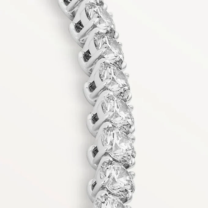 Colar Lignes Essentielles, diamantes de corte brilhante