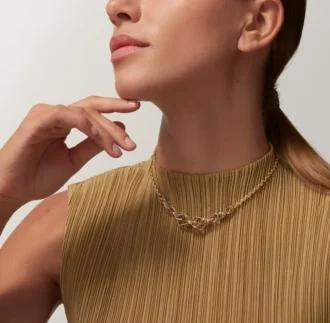 Colar Trinity, em forma de almofada, modelo médio