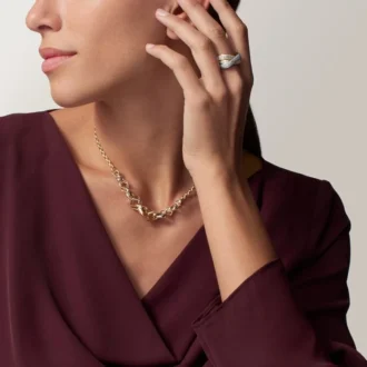 Anel Trinity, em forma de almofada, modelo grande, pavé