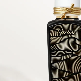 Oud & Santal Les Heures Voyageuses Fragrância de Edição Limitada