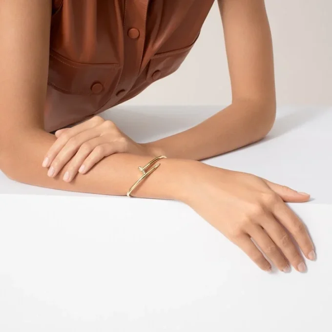 Pulseira Juste Un Clou, Modelo Clássico, Diamantes