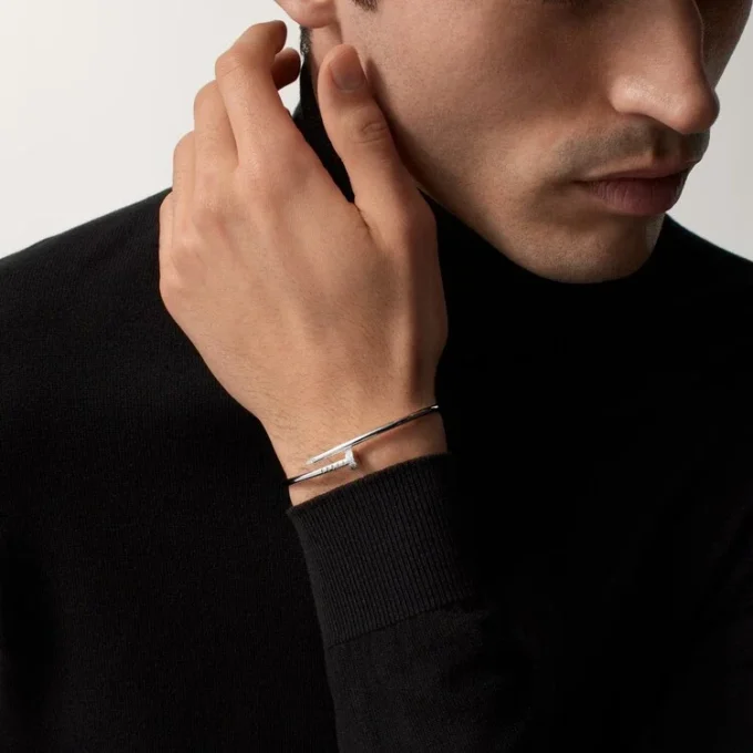 Pulseira Juste Un Clou, modelo pequeno, diamantes