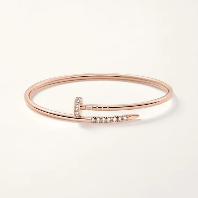 Pulseira Juste Un Clou, modelo pequeno, diamantes com cravação invertida
