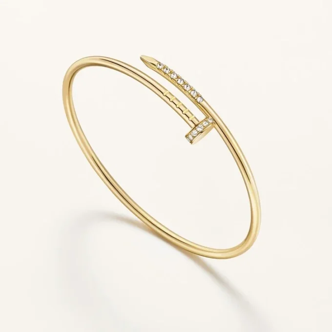 Pulseira Juste Un Clou, modelo pequeno, diamantes com cravação invertida
