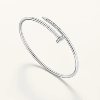 Pulseira Juste Un Clou, modelo pequeno, diamantes com cravação invertida