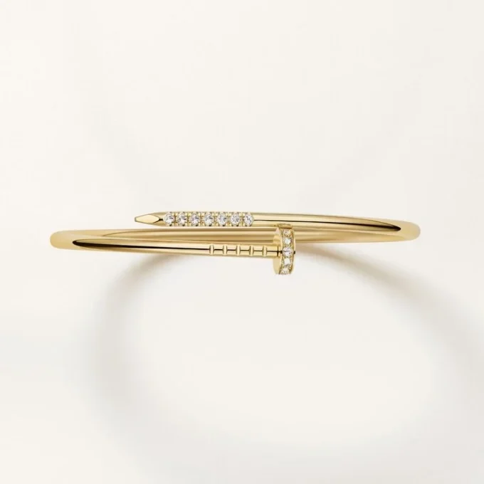 Pulseira Juste Un Clou, modelo pequeno, diamantes com cravação invertida