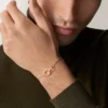 Pulseira Love, com corrente