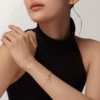 Pulseira Love, com corrente