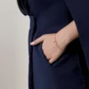 Pulseira Love, com corrente