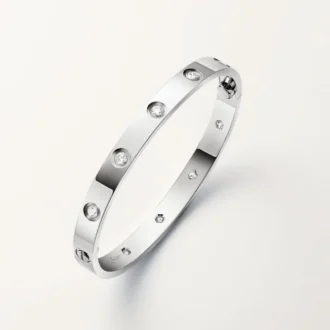 Pulseira Love, modelo clássico, 10 diamantes