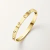 Pulseira Love, Modelo Clássico, Escovada