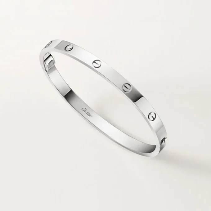 Pulseira Love, modelo médio