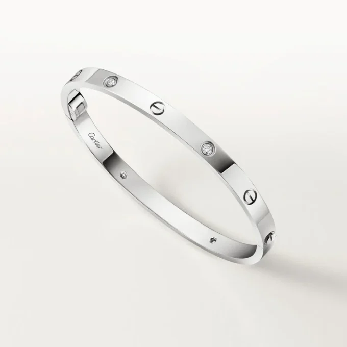 Pulseira Love, modelo médio, 4 diamantes