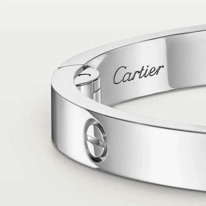 Pulseira Love, modelo médio, 4 diamantes
