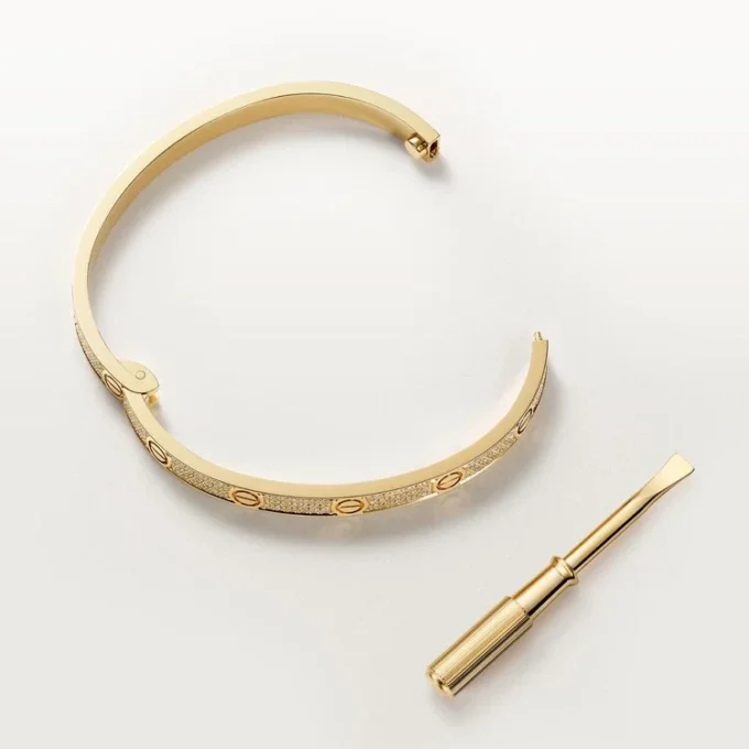 Pulseira Love, modelo médio, pavé