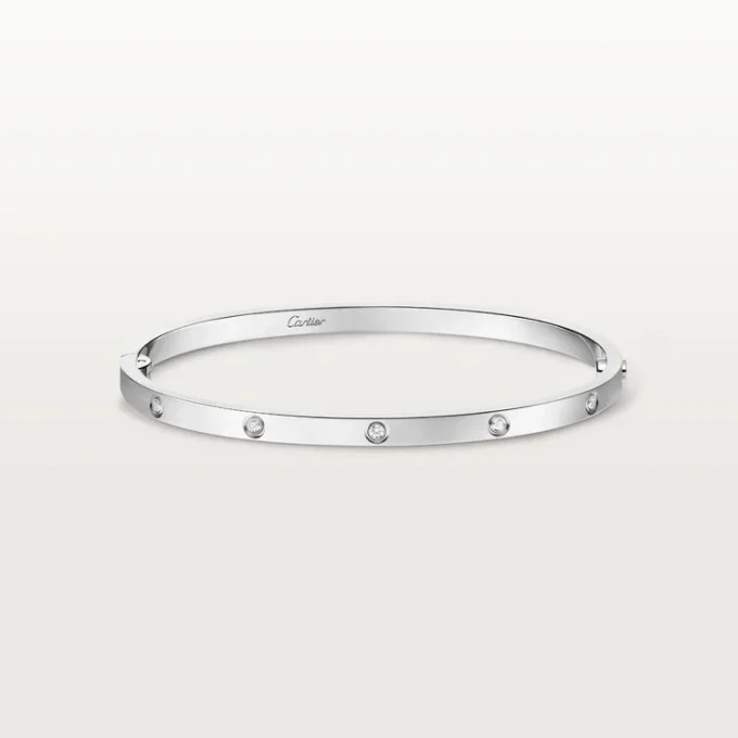Pulseira Love, modelo pequeno, 10 diamantes