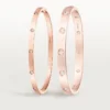 Pulseira Love, modelo pequeno, 10 diamantes
