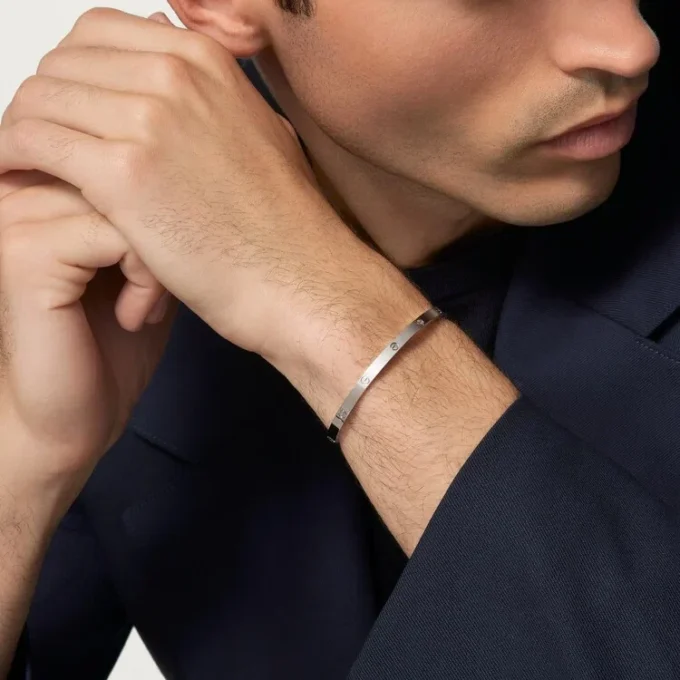 Pulseira Love, modelo pequeno