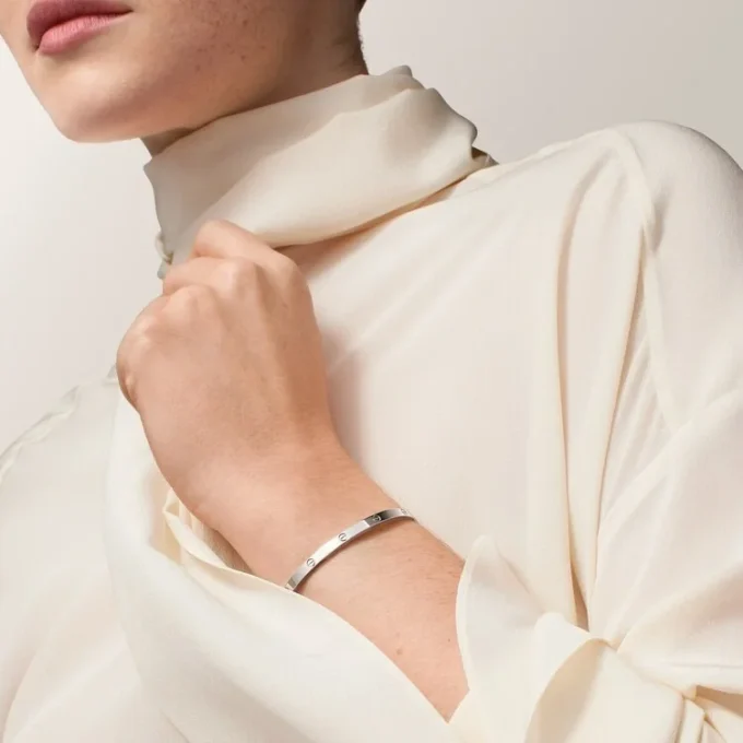 Pulseira Love, modelo pequeno