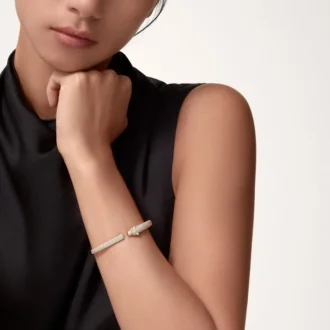Pulseira Panthere De Cartier, modelo pequeno, semi-pavé